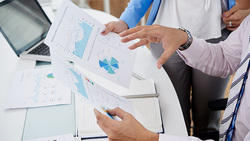 Στοιχεία και αριθμοί